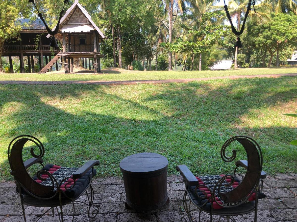 On The Mekong Resort Luang Prabang Ngoại thất bức ảnh