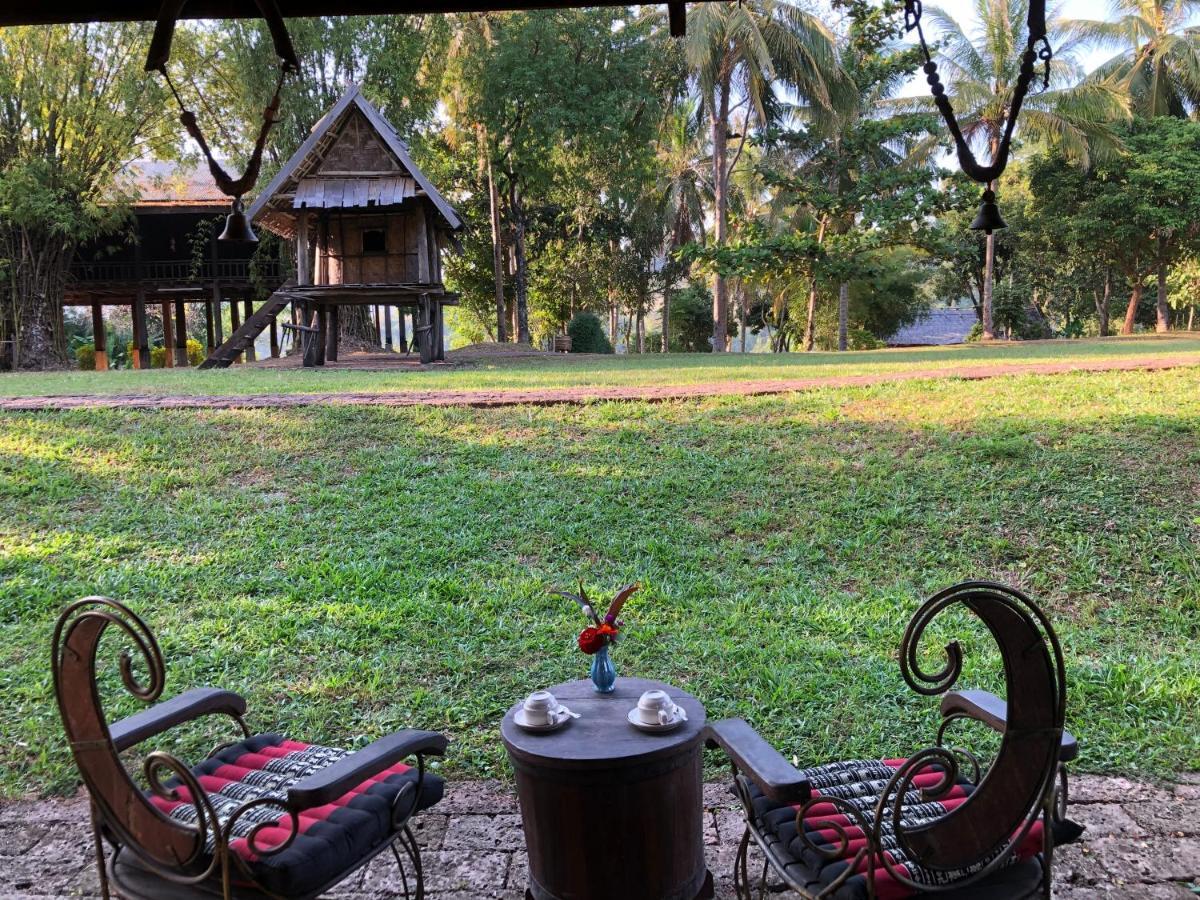 On The Mekong Resort Luang Prabang Ngoại thất bức ảnh